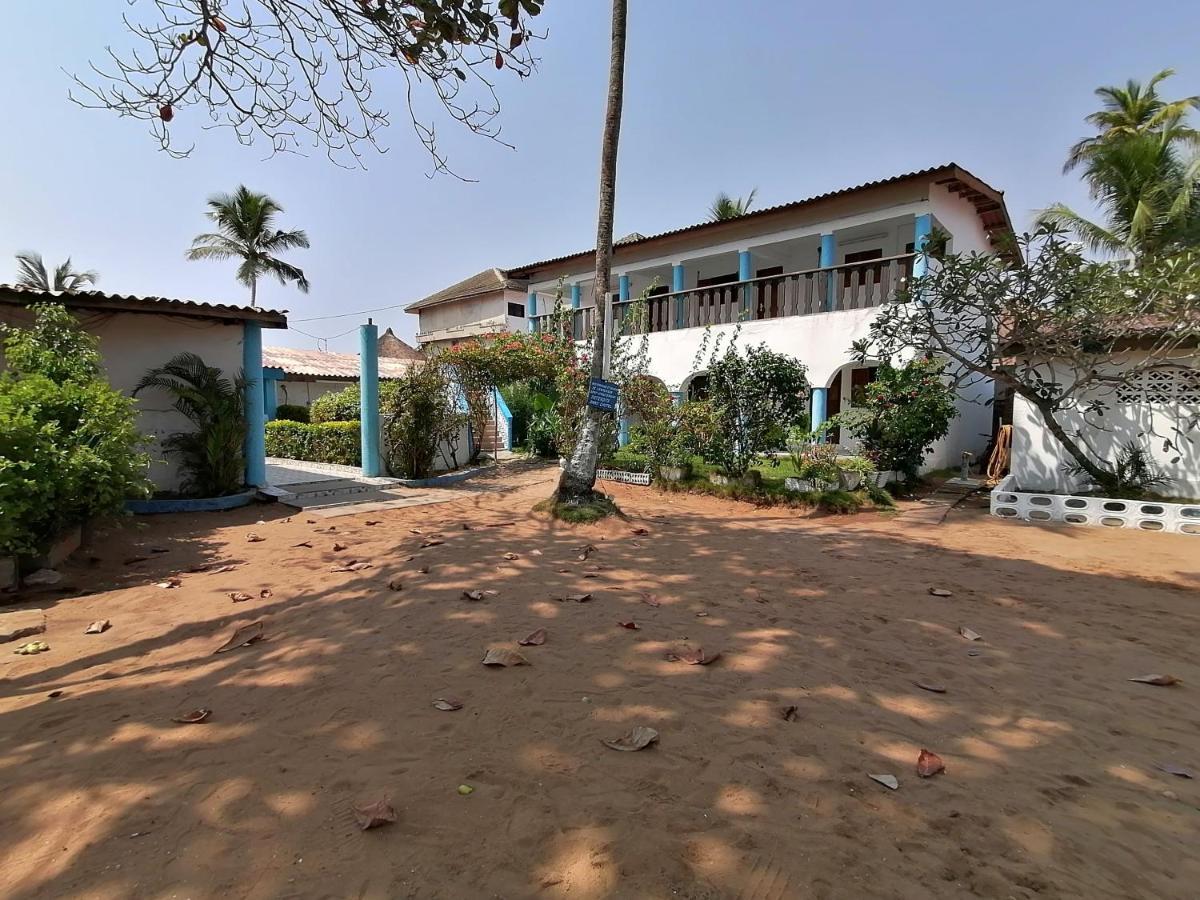 Capriccio Hotel Grand-Bassam Kültér fotó